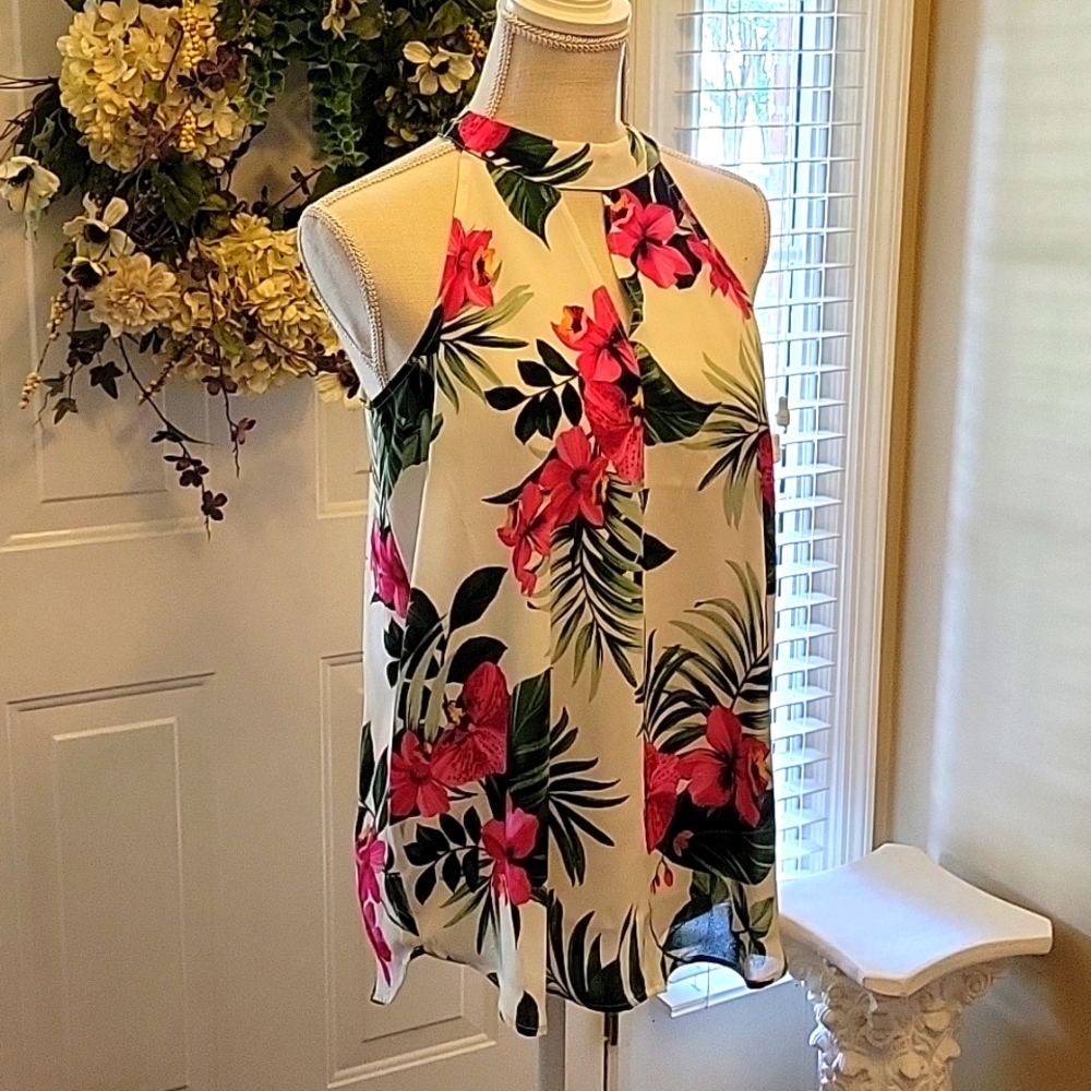 London Times pink green & white hibiscus floral halter top size Medium EUC …